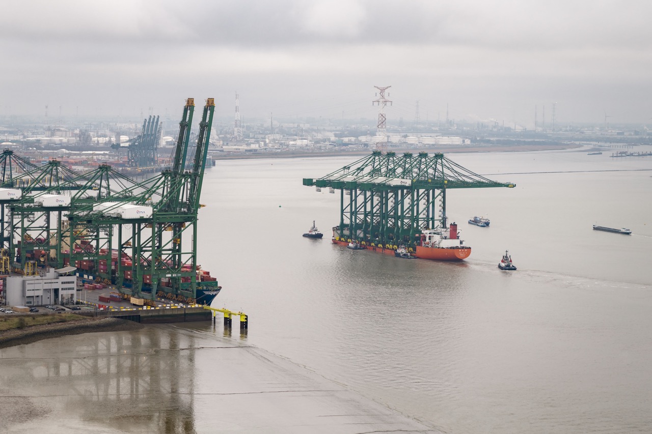 Aankomst nieuwe kadekranen Europa Terminal 2026 groot